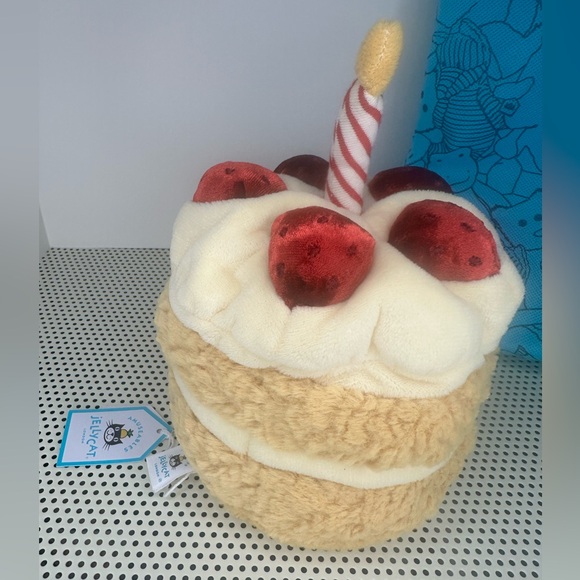 Jellycat Amuseables Birthday Cake and bag - Picture 4 of 5
